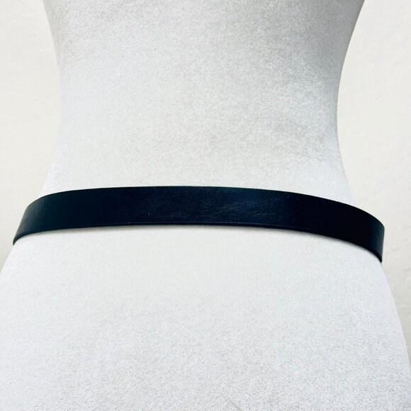 Black leather double buckle belt with gold metal hardware - Picture 3 of 3